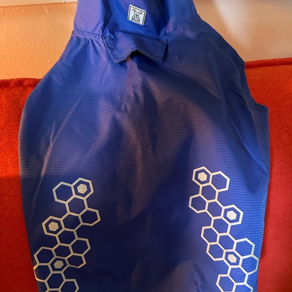 RC Pets NWT dog Venture Shell Electric Blue 12” size. Reflective details! - Picture 2 of 6